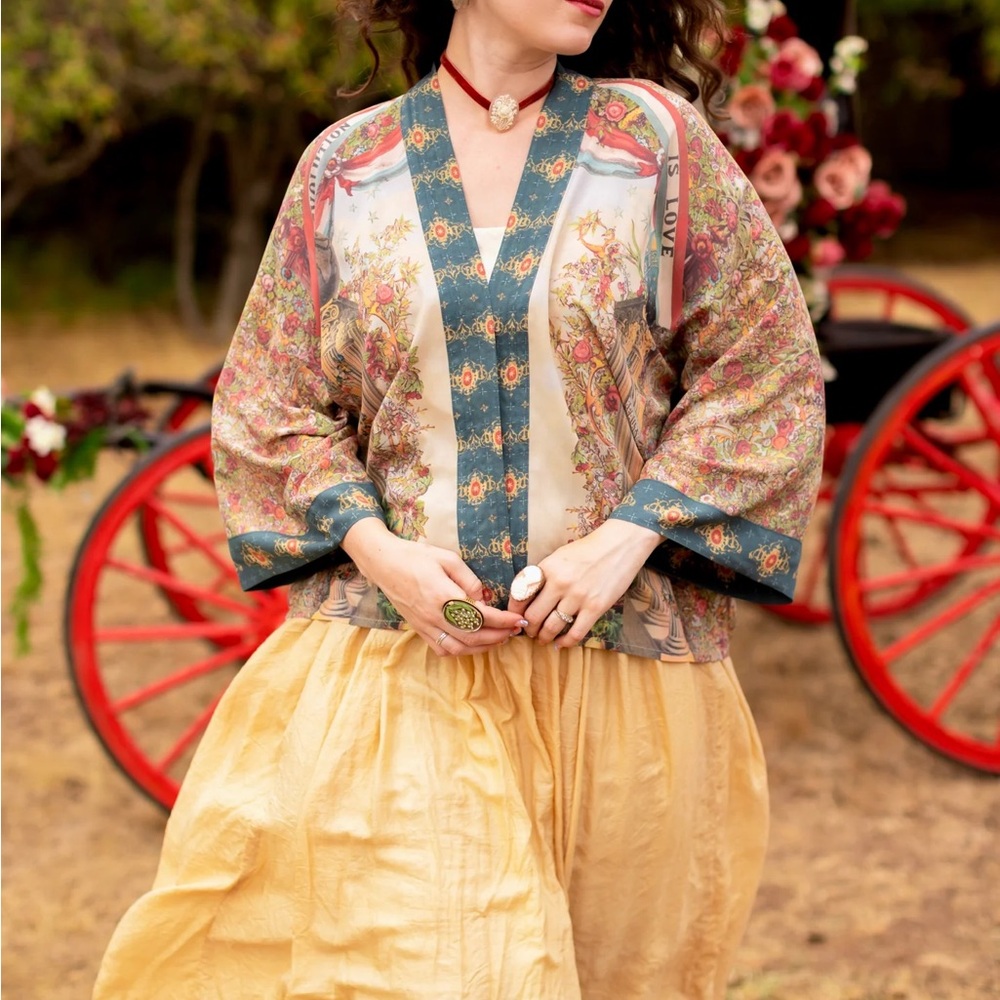 New Love Revolution Pixie Duster Multicolor Graph… - image 3